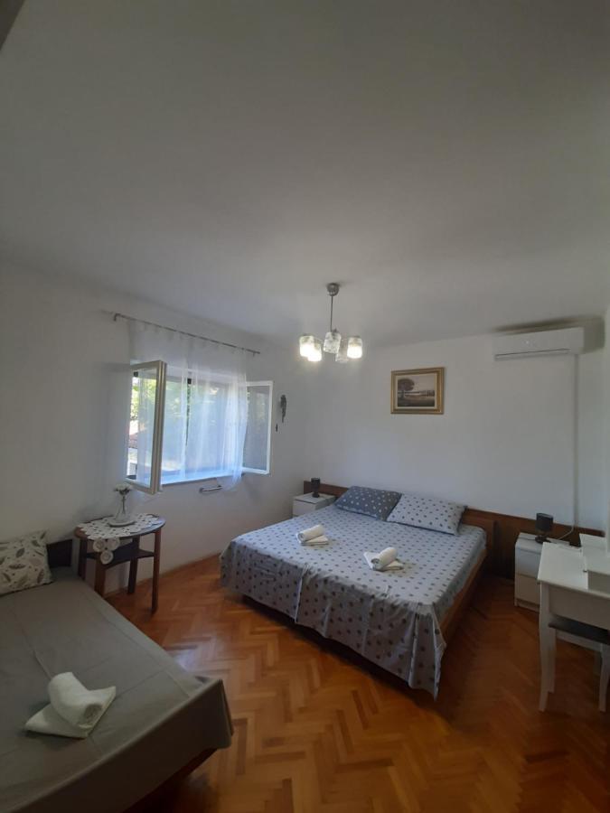 Giovanna - Spacious Lovely Apartment Supetar Dış mekan fotoğraf